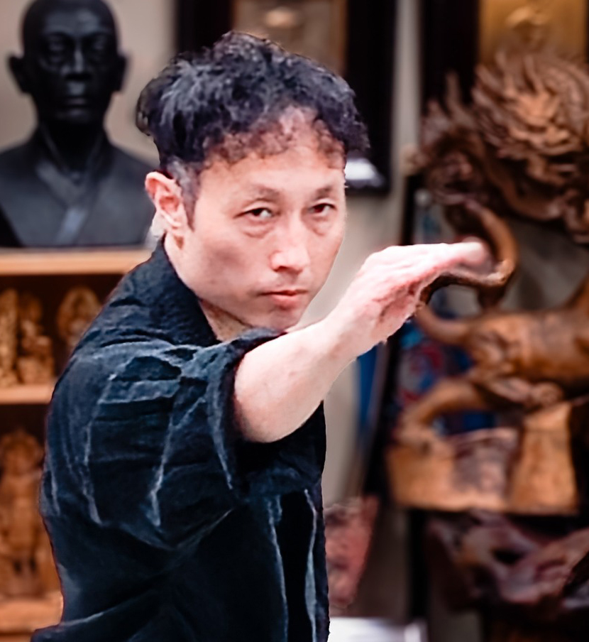 事務局長・理事 / Director